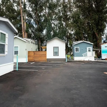 The Best Tiny Home Loft And Private Yard-2